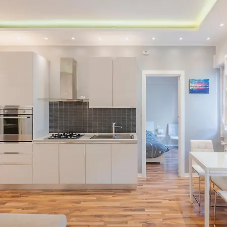 Marosa - Rapallo, Magnolie Apartamento