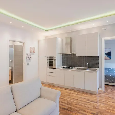 Marosa - Rapallo, Magnolie Apartamento