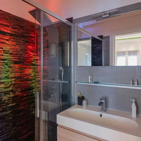 Marosa - Rapallo, Magnolie *