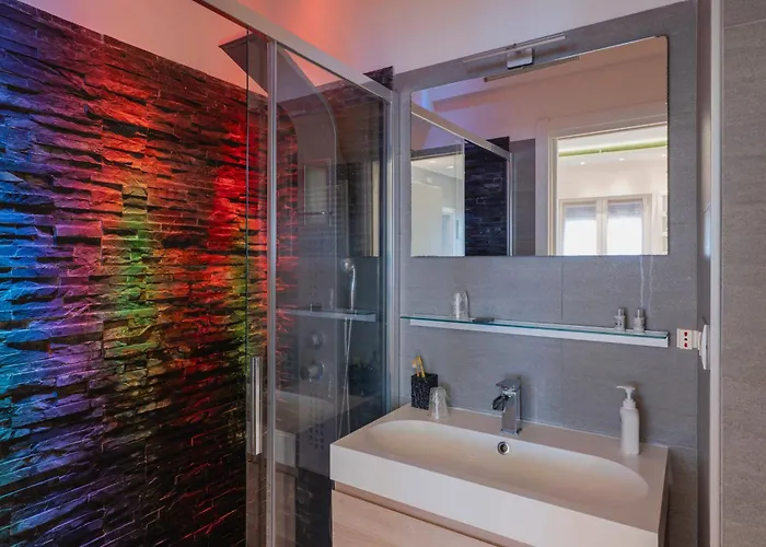 Marosa - Rapallo, Magnolie *